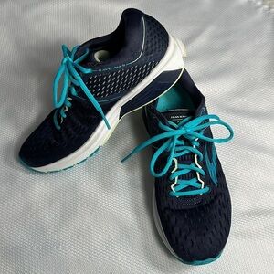 ~3 for $20~ Brooks Ravenna 9 running shoes